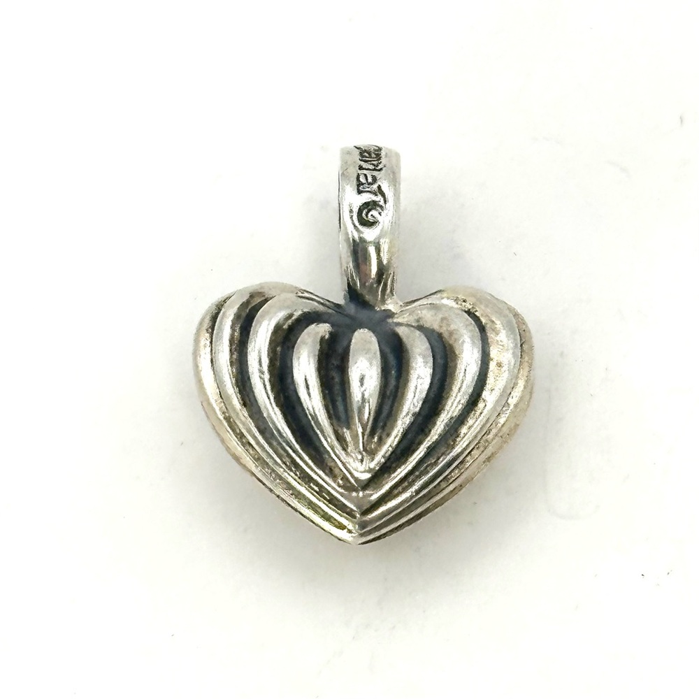 Lagos Caviar Small Silver Fluted Full Heart Pendant